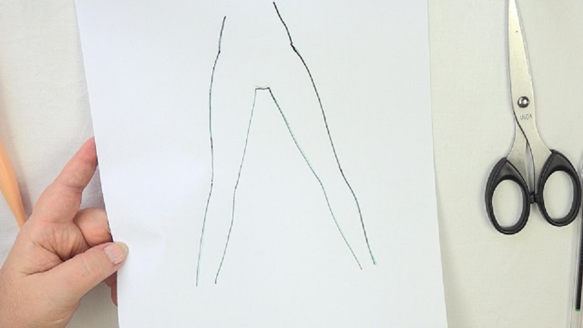 comment faire un leggins pour Barbie – les lubies de lili Barbie
